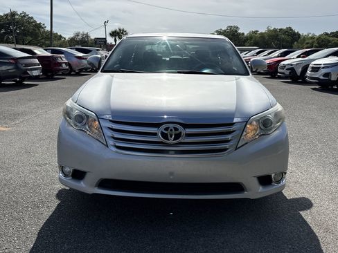 Used 2012 Toyota Avalon image 9