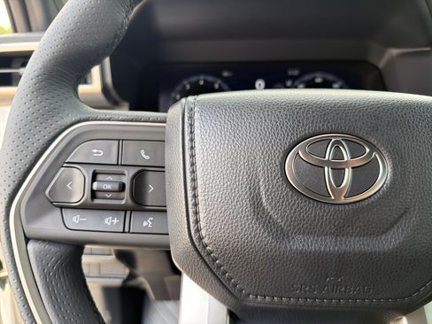 New 2026 Toyota 4Runner Limited AWD/4WD image 27