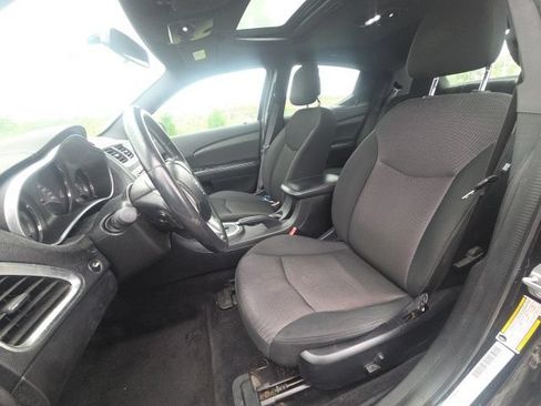 Used 2013 Dodge Avenger SXT FWD image 18