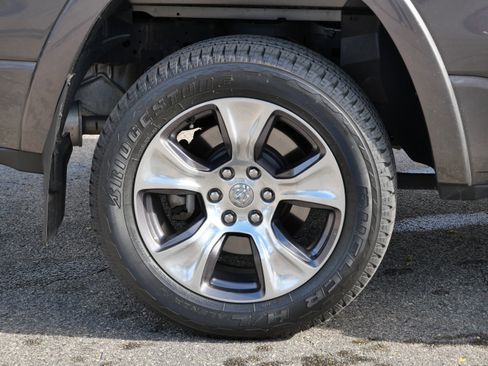 Used 2019 RAM 1500 Laramie image 11