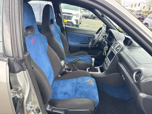 Used 2006 Subaru Impreza WRX STI w/ Popular Equipment Group 2B AWD/4WD image 9