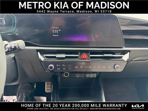 Used 2023 Kia Niro EX Touring FWD image 21