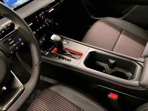 New 2026 Nissan Kicks SR w/ Cold Weather Package FWD image 9