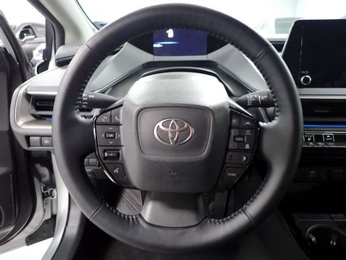 Used 2024 Toyota Prius XLE image 15