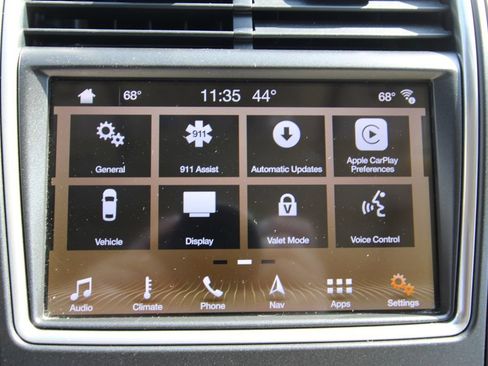 Used 2019 Lincoln Nautilus Reserve image 37