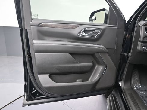 Used 2024 Chevrolet Tahoe LS RWD image 11