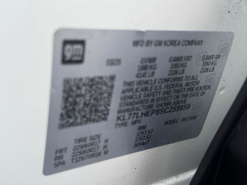 Used 2025 Chevrolet Trax LT image 22