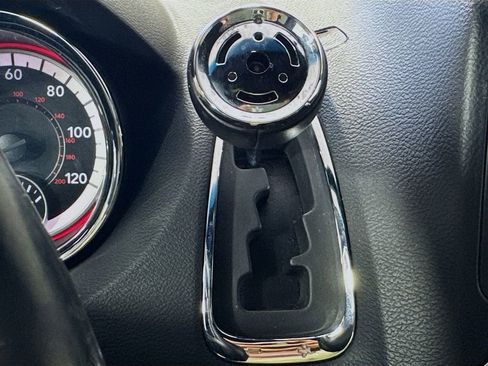 Used 2017 Dodge Grand Caravan GT image 19