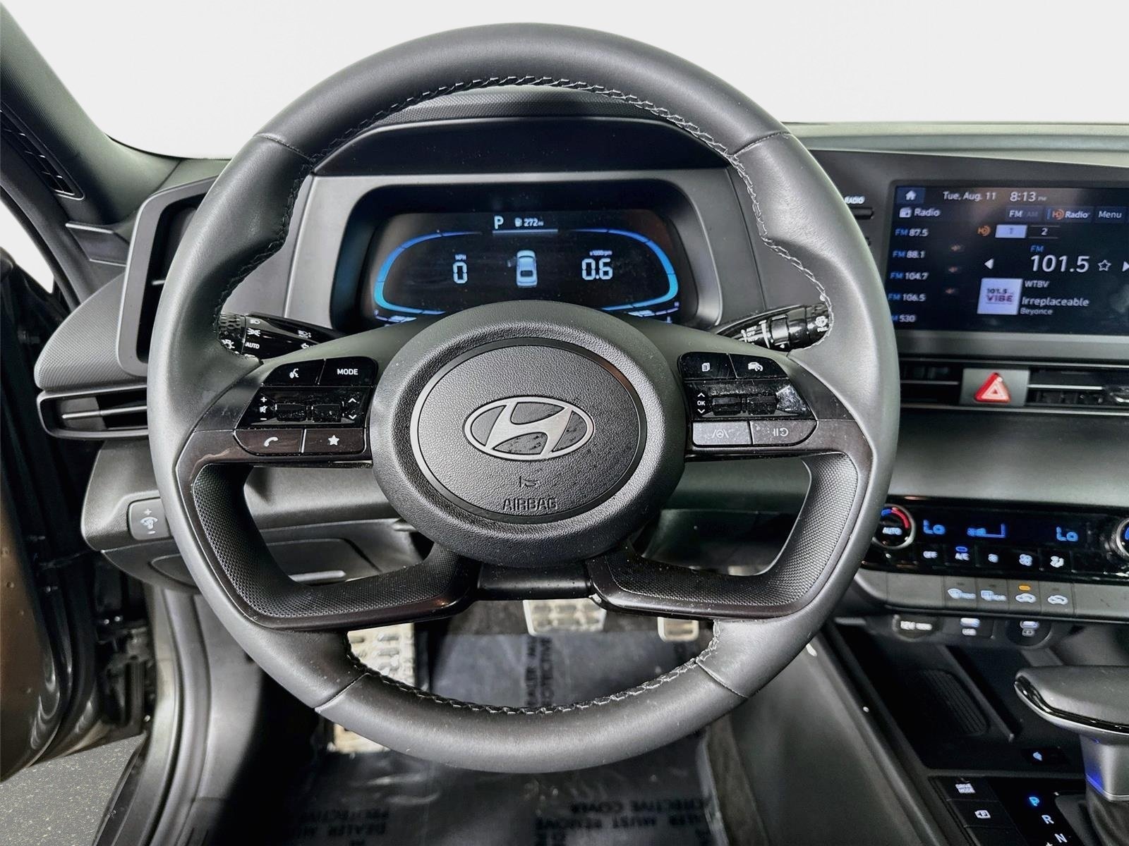 Certified 2025 Hyundai Elantra Sport FWD image 12