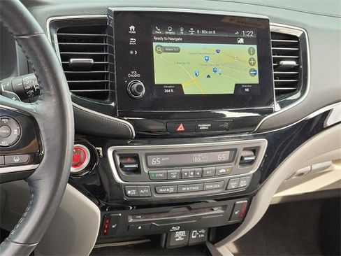 Used 2021 Honda Pilot Touring image 25