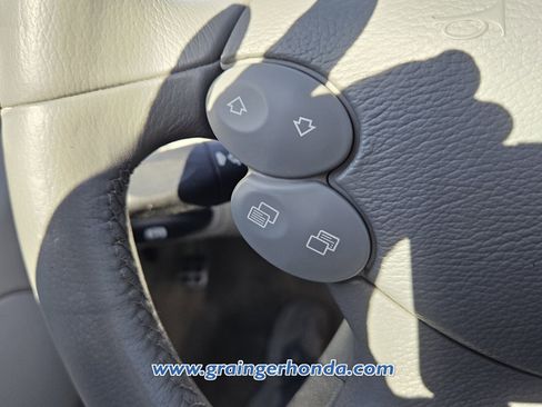 Used 2006 Mercedes-Benz SL 500 image 18