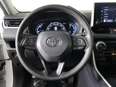 Used 2025 Toyota RAV4 XLE image 35