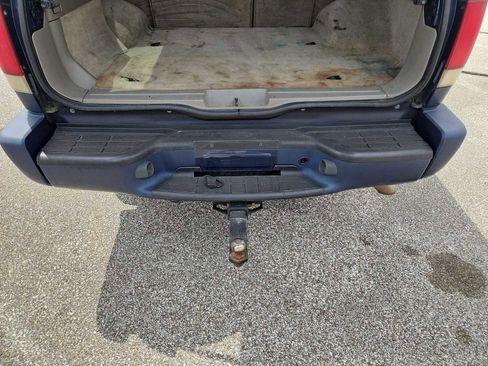 Used 2000 Chevrolet Blazer LS w/ LS Preferred Equipment Group image 30