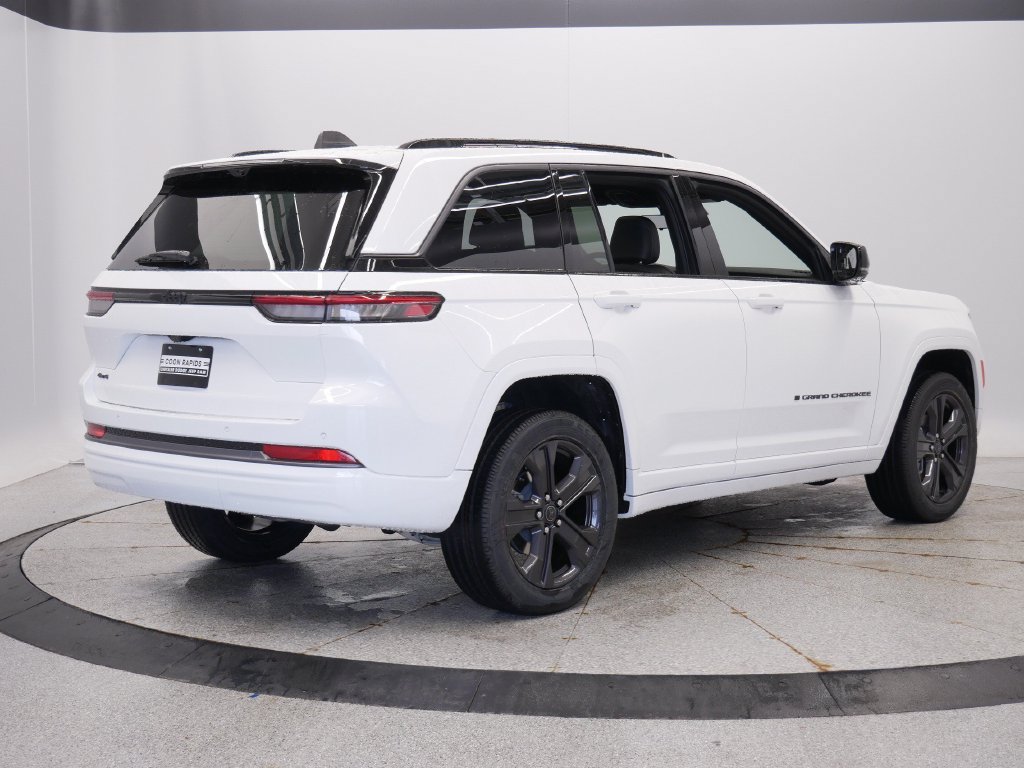 New 2027 Jeep Grand Cherokee Limited AWD/4WD image 6