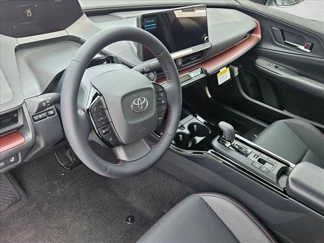 New 2026 Toyota Prius Plug-In Hybrid FWD image 3