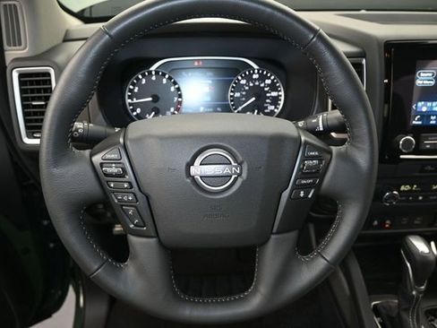 Used 2024 Nissan Frontier SV w/ SV Convenience Package RWD image 7