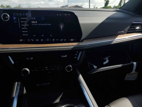 New 2026 Chevrolet Tahoe High Country AWD/4WD image 21