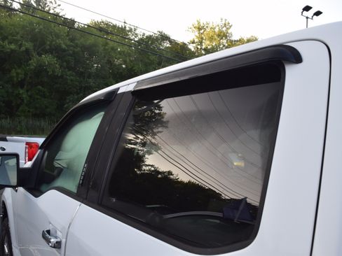 Used 2019 Ford F150 XLT w/ Equipment Group 302A Luxury AWD/4WD image 9
