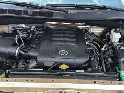 Used 2014 Toyota Sequoia Platinum RWD image 37