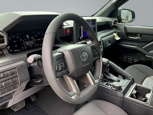 New 2026 Toyota Tacoma TRD Off-Road AWD/4WD image 8