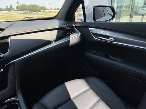 Certified 2023 Cadillac XT5 Luxury image 19