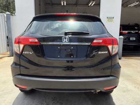 Used 2019 Honda HR-V LX image 7