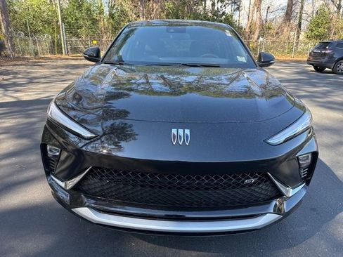 Used 2025 Buick Envista Sport Touring image 8