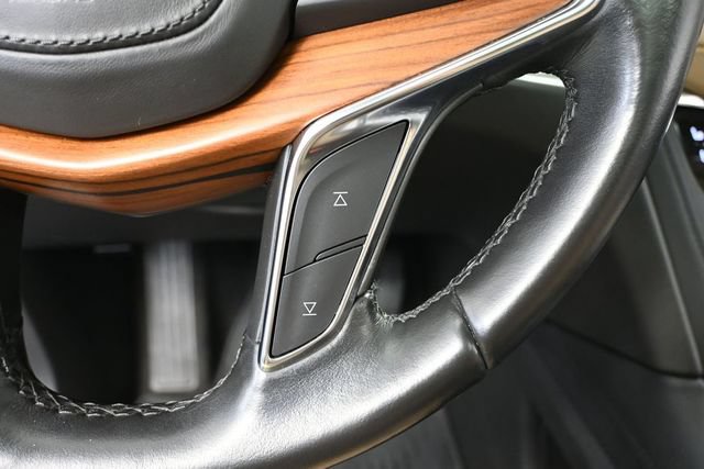 Used 2019 Cadillac XT5 Platinum AWD/4WD image 25