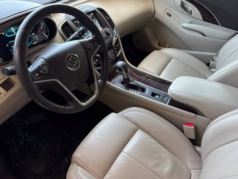 Used 2016 Buick LaCrosse Leather FWD image 11