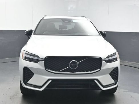 New 2026 Volvo XC60 B5 Plus w/ Protection Package Premier AWD/4WD image 3