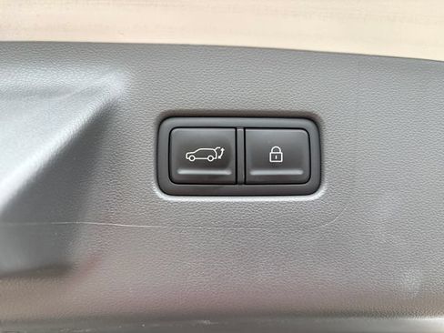 Used 2025 Hyundai Santa Fe SEL AWD/4WD image 23