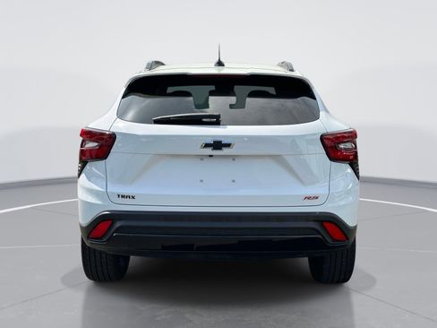Used 2024 Chevrolet Trax RS FWD image 6