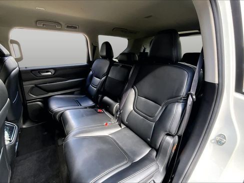 Certified 2026 Nissan Armada SV AWD/4WD image 20
