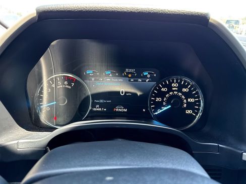Used 2019 Ford F150 Lariat w/ Equipment Group 502A Luxury AWD/4WD image 15