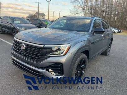 New 2025 Volkswagen Atlas Cross Sport SEL R-Line