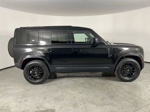 Used 2023 Land Rover Defender 110 S AWD/4WD image 9