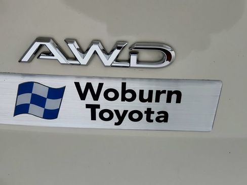 Used 2024 Toyota Grand Highlander AWD image 29
