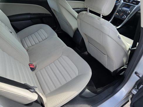 Used 2017 Ford Fusion S image 23