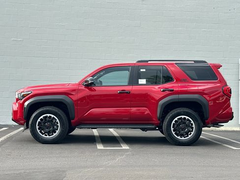 New 2025 Toyota 4Runner TRD Off-Road Premium image 2