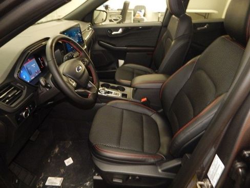 New 2026 Ford Escape ST-Line w/ Tech Pack #1 image 13