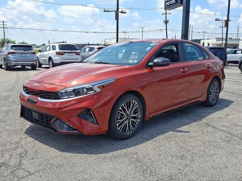 Used 2023 Kia Forte GT-Line w/ GT-Line Premium Package image 3