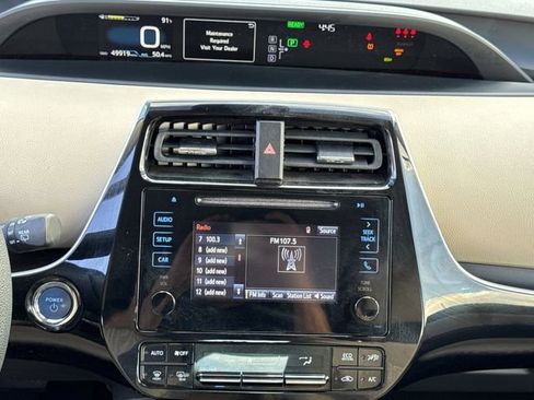 Used 2017 Toyota Prius Four image 15