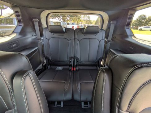 New 2026 Jeep Grand Cherokee L Limited AWD/4WD image 16