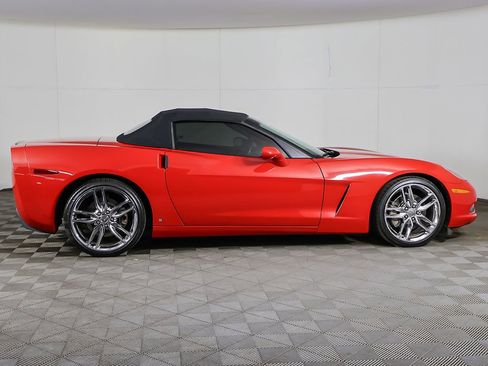 Used 2006 Chevrolet Corvette Convertible w/ Preferred Equipment Group RWD image 13