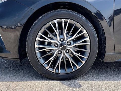 Used 2022 Kia Forte GT-Line w/ GT-Line Technology Package FWD image 34