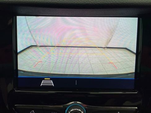 Certified 2022 Chevrolet Trax LT w/ Midnight Edition image 4