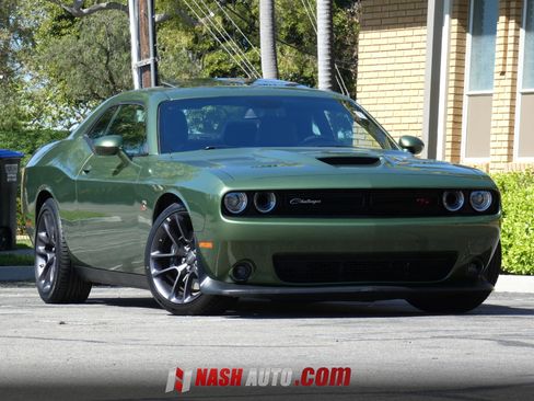 Used 2023 Dodge Challenger R/T Scat Pack w/ Plus Package RWD image 5