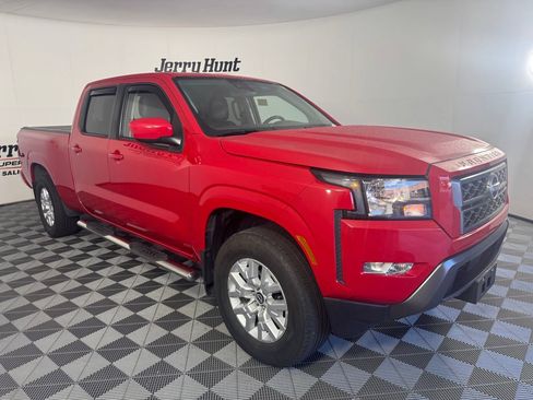 Used 2022 Nissan Frontier SV w/ Technology Package AWD/4WD image 6
