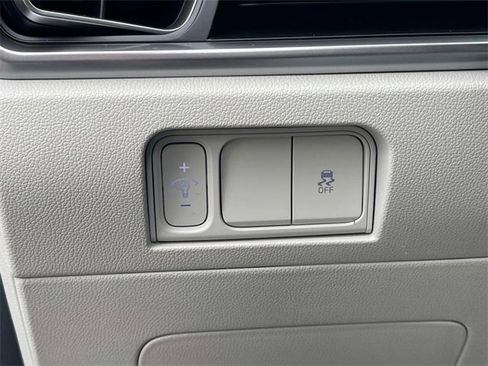 New 2025 Kia Sorento S image 12