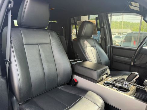 Used 2017 Ford Expedition EL Limited AWD/4WD image 16